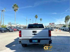 Chevrolet Silverado 1500 Crew Cab - Thumbnail 4