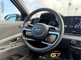 Hyundai Elantra - Thumbnail 18