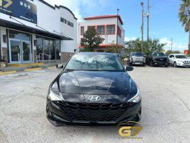 Hyundai Elantra - Thumbnail 3