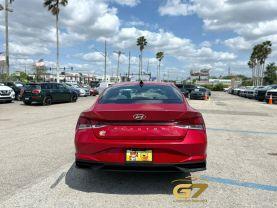 Hyundai Elantra - Thumbnail 4