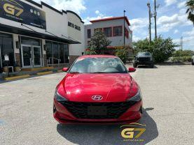 Hyundai Elantra - Thumbnail 3