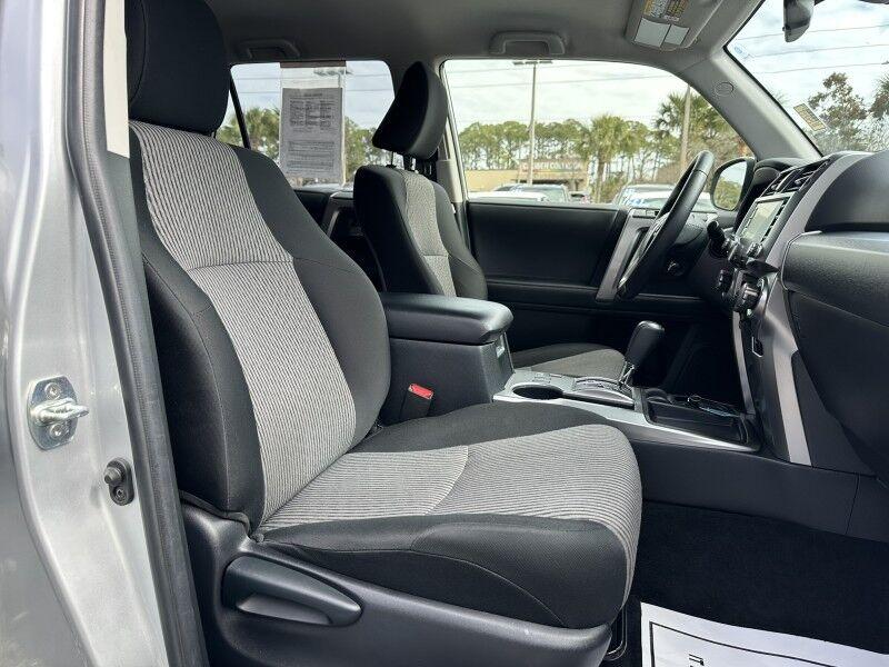 Toyota 4Runner - Thumbnail 19