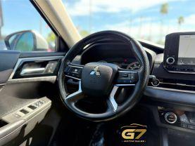 Mitsubishi Outlander - Thumbnail 18