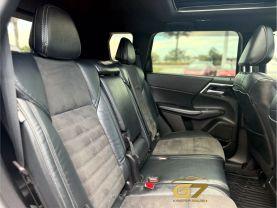 Mitsubishi Outlander - Thumbnail 16