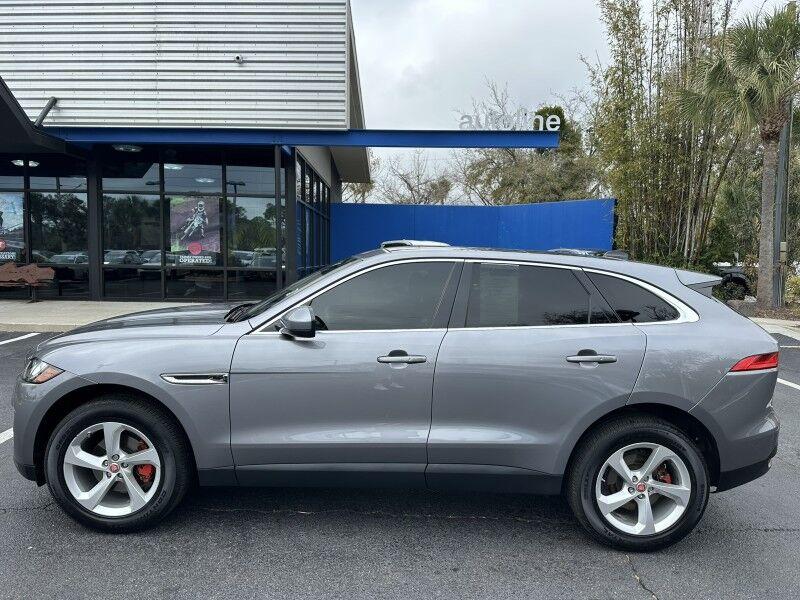 Jaguar F-PACE - Thumbnail 2