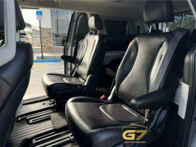 Kia Carnival - Thumbnail 13