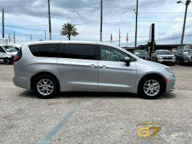 Chrysler Pacifica - Thumbnail 8