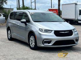 Chrysler Pacifica - Thumbnail 5