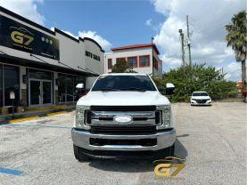 Ford F250 Super Duty Crew Cab - Thumbnail 3