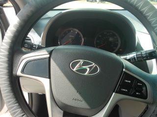 Hyundai Accent - Thumbnail 19