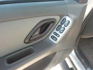 Ford Escape - Thumbnail 17