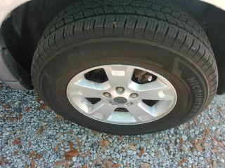 Ford Escape - Thumbnail 6