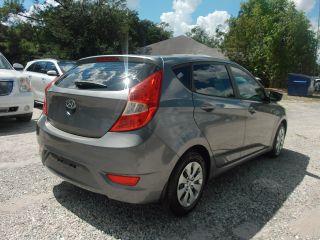 Hyundai Accent - Thumbnail 11