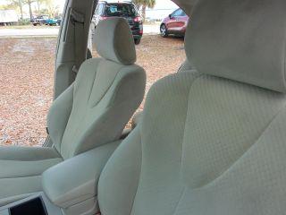 Toyota Camry - Thumbnail 19