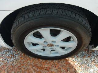 Toyota Camry - Thumbnail 3