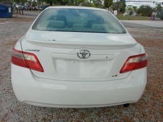 Toyota Camry - Thumbnail 12