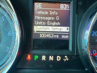 Chrysler Town & Country - Thumbnail 14