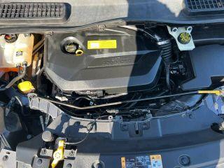 Ford Escape - Thumbnail 5