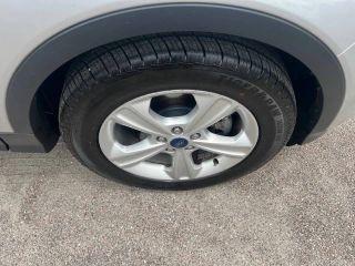 Ford Escape - Thumbnail 6