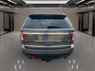 Ford Explorer - Thumbnail 10