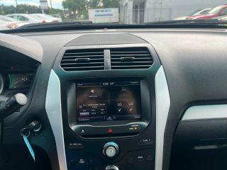 Ford Explorer - Thumbnail 15