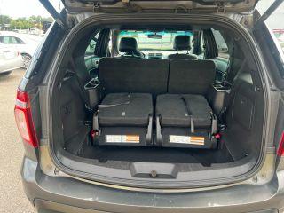 Ford Explorer - Thumbnail 4