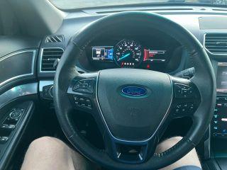 Ford Explorer - Thumbnail 14