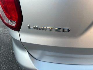 Ford Explorer - Thumbnail 11