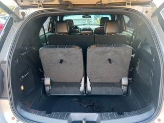 Ford Explorer - Thumbnail 4