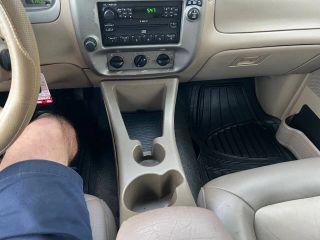 Ford Explorer Sport Trac - Thumbnail 4