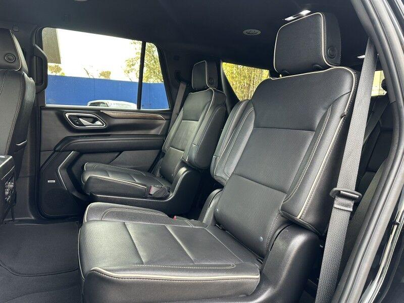 Chevrolet Tahoe - Thumbnail 16