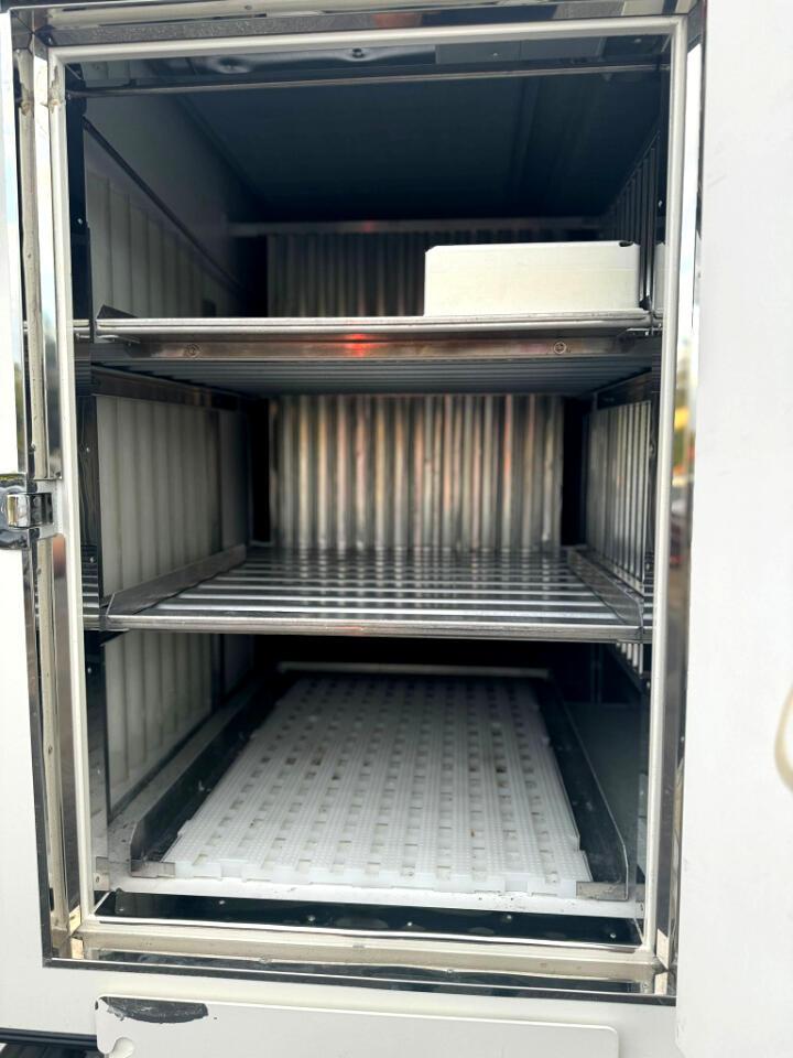 Ford E-Series Cutawayrefrigerated Truck - Thumbnail 18