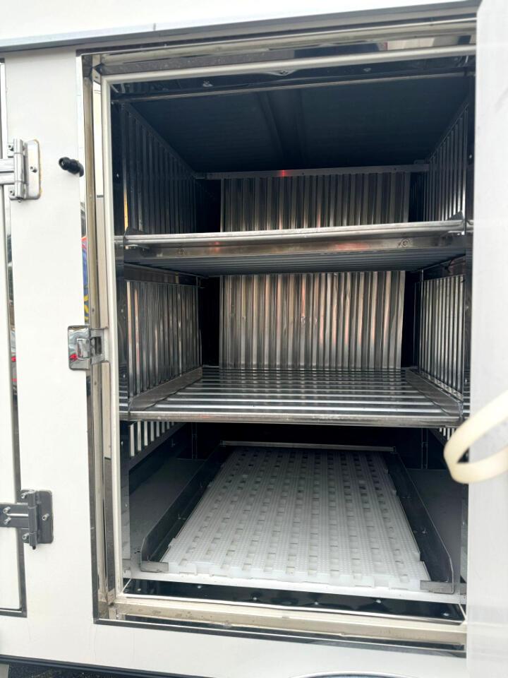 Ford E-Series Cutawayrefrigerated Truck - Thumbnail 16