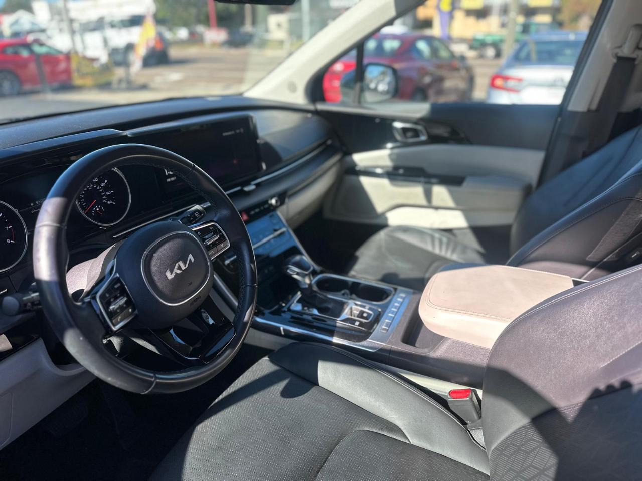 Kia Carnivalex - Thumbnail 11