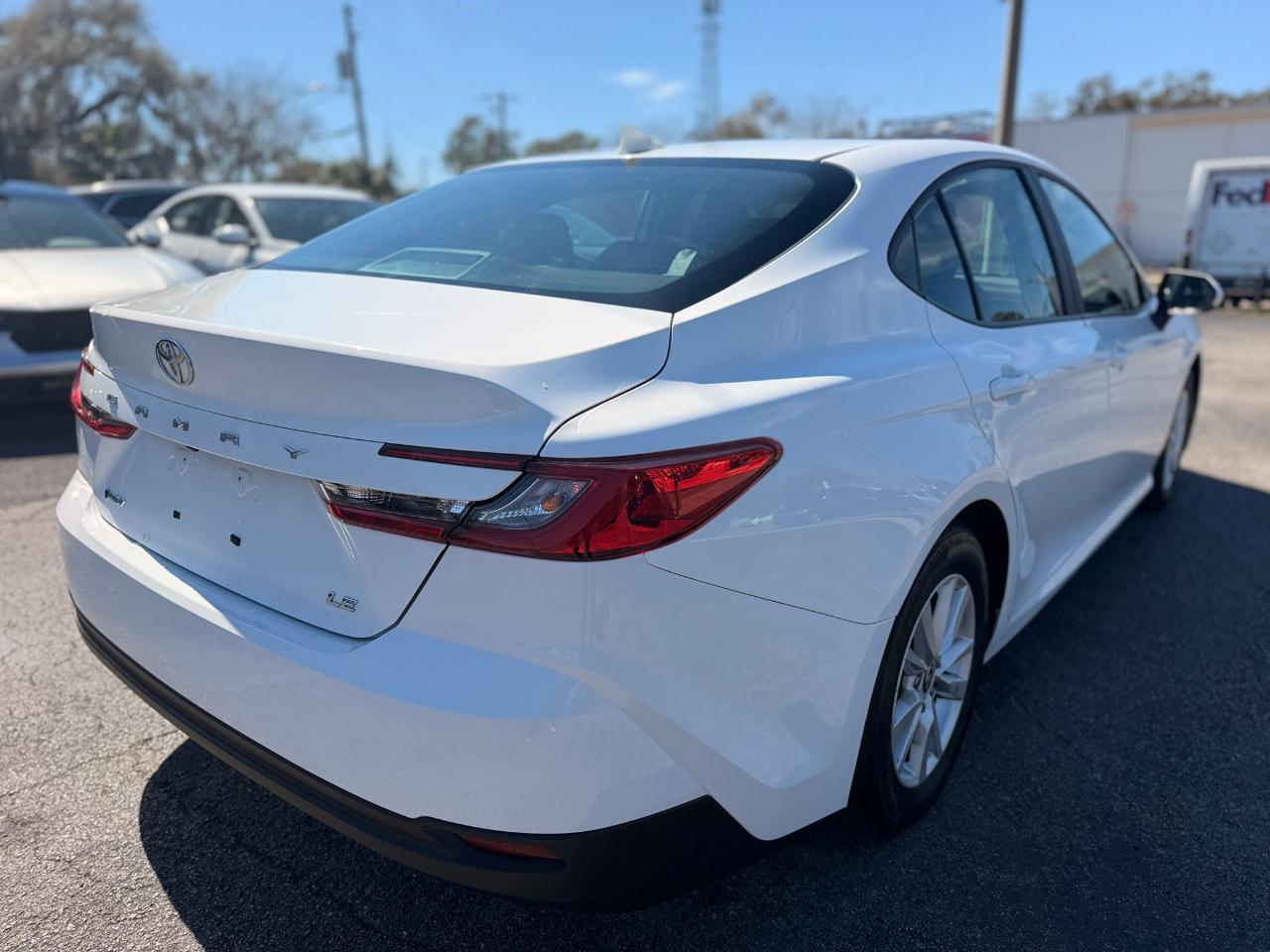 Toyota Camry Hybridle - Thumbnail 6