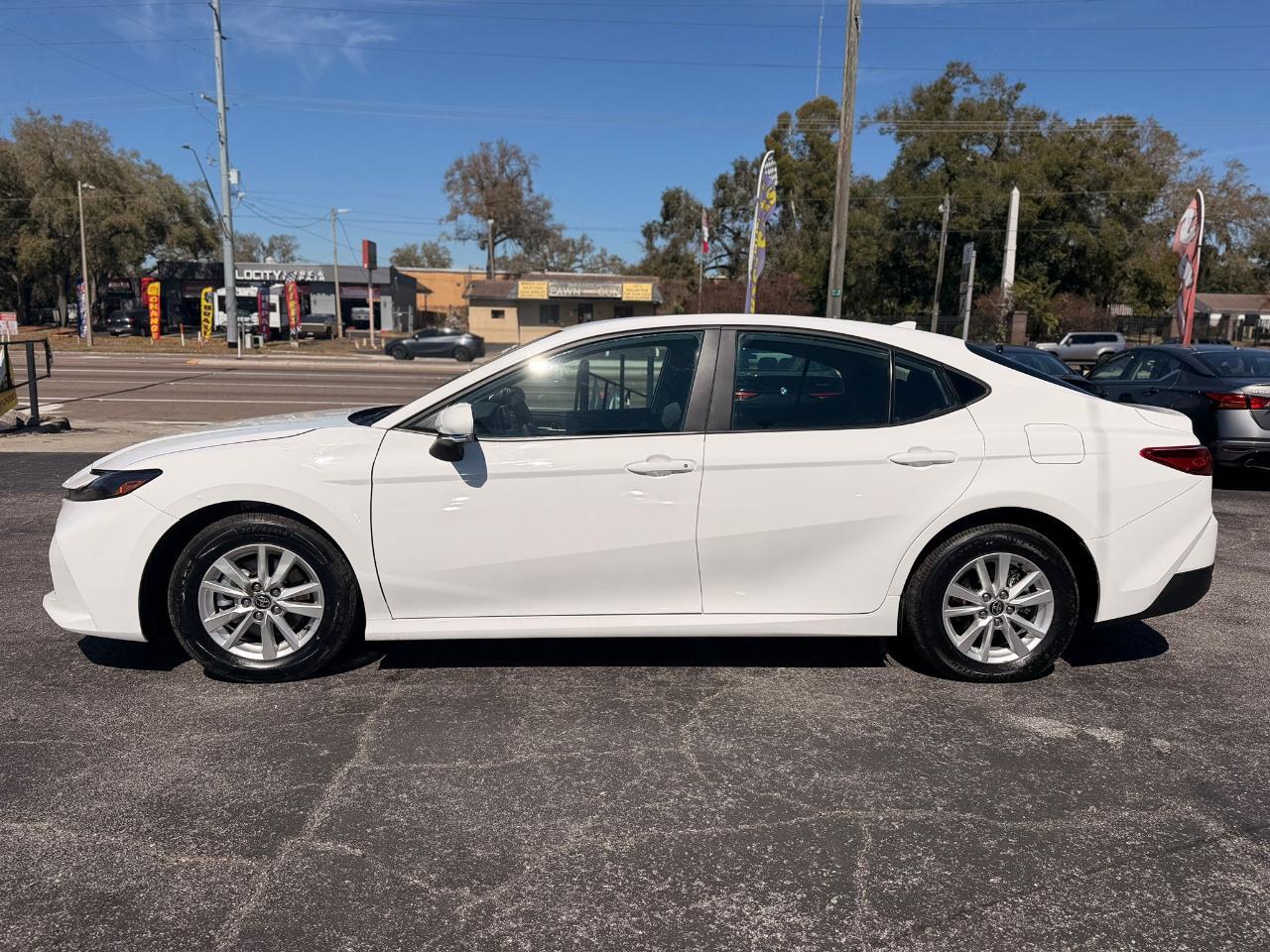 Toyota Camry Hybridle - Thumbnail 10