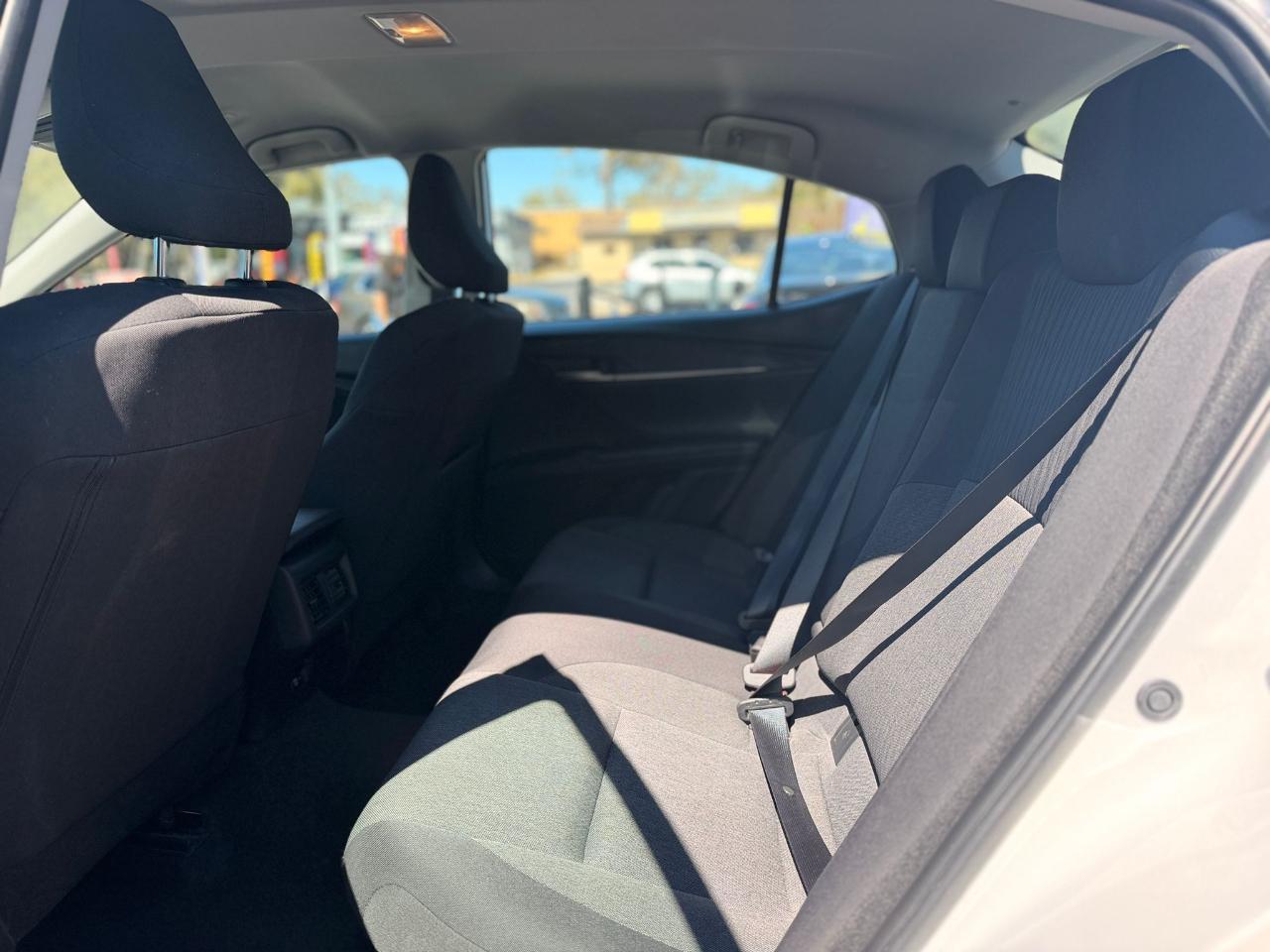 Toyota Camry Hybridle - Thumbnail 15