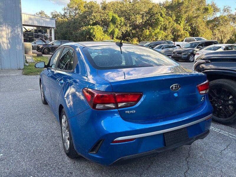 Kia Rio - Thumbnail 7