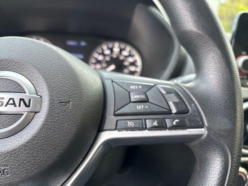 Nissan Sentra - Thumbnail 14