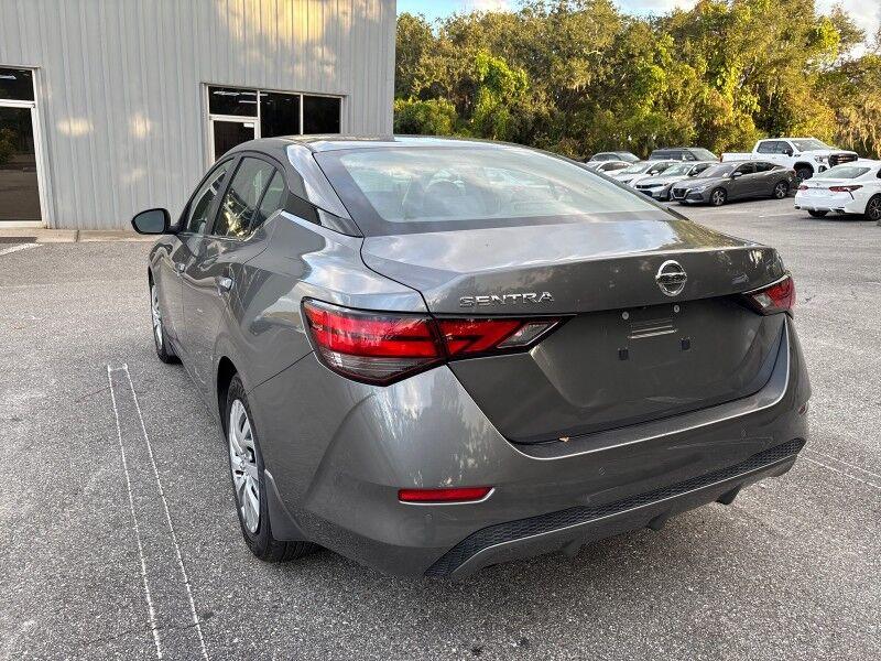 Nissan Sentra - Thumbnail 7