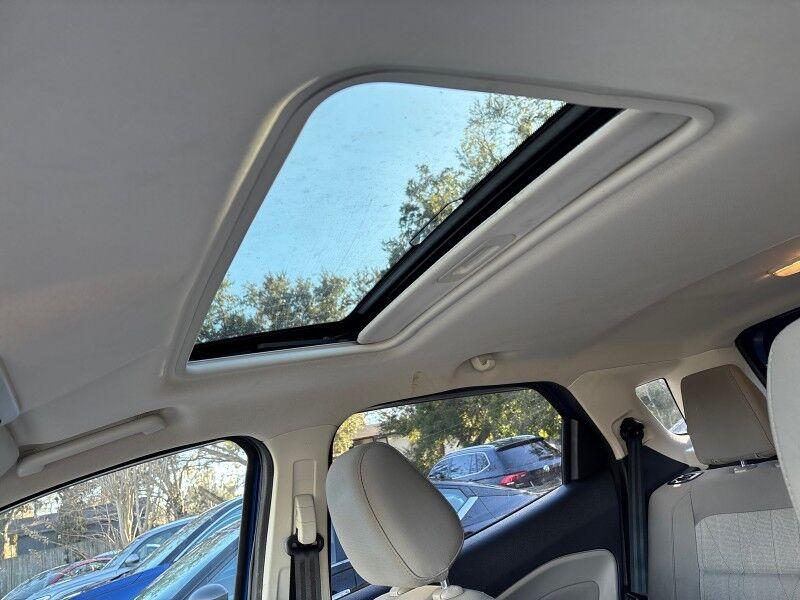 Ford EcoSport - Thumbnail 14