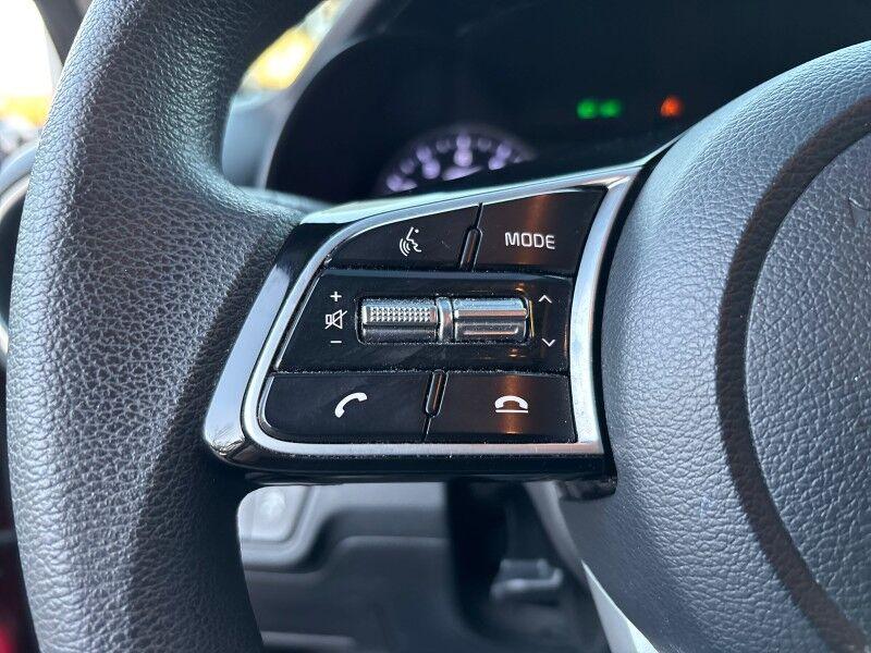 Kia Forte - Thumbnail 16