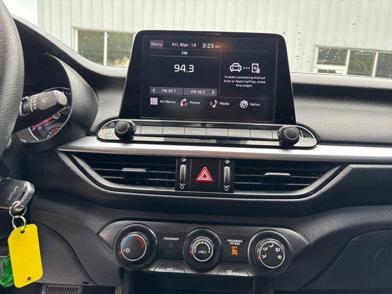 Kia Forte - Thumbnail 17