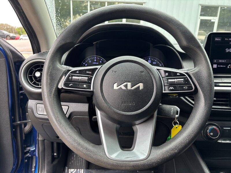 Kia Forte - Thumbnail 14