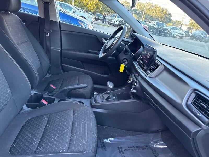 Kia Rio - Thumbnail 13