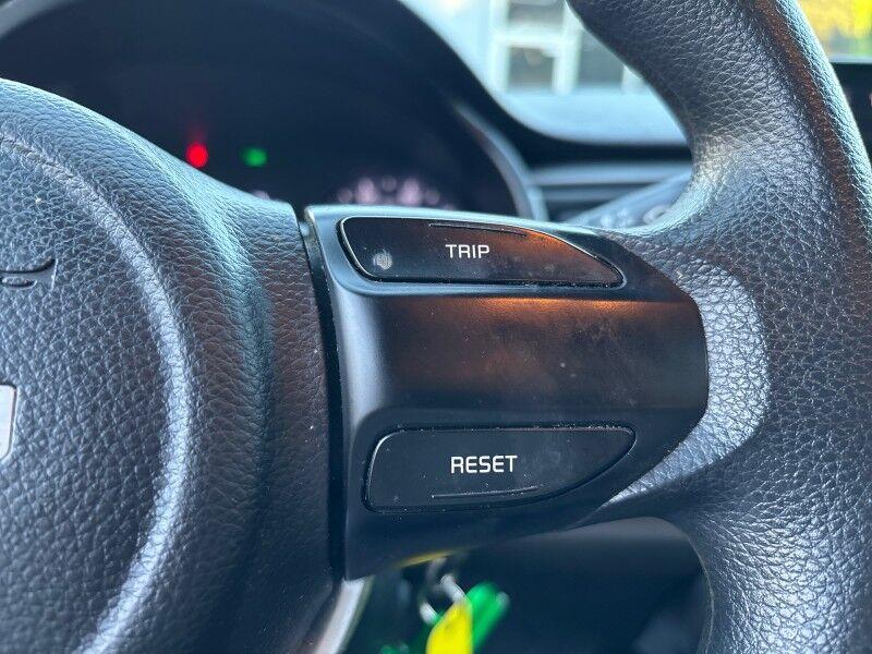 Kia Rio - Thumbnail 15