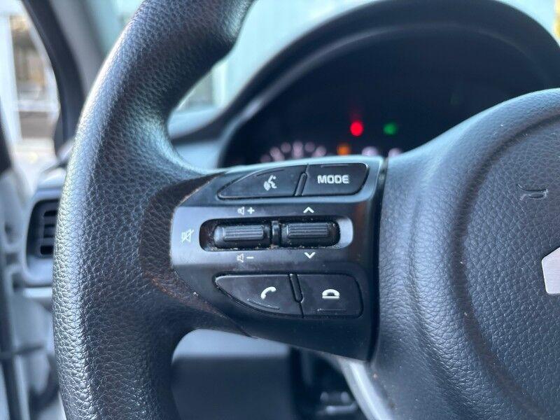 Kia Rio - Thumbnail 16