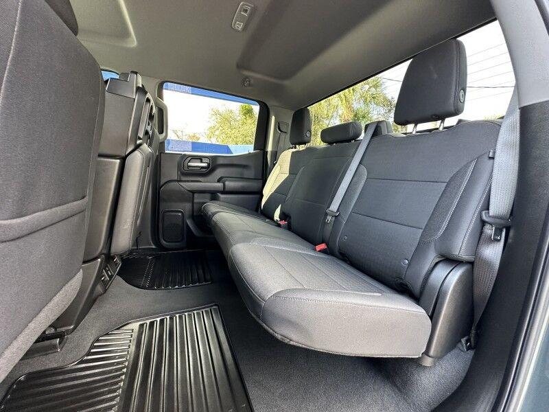 Chevrolet Silverado 1500 - Thumbnail 16