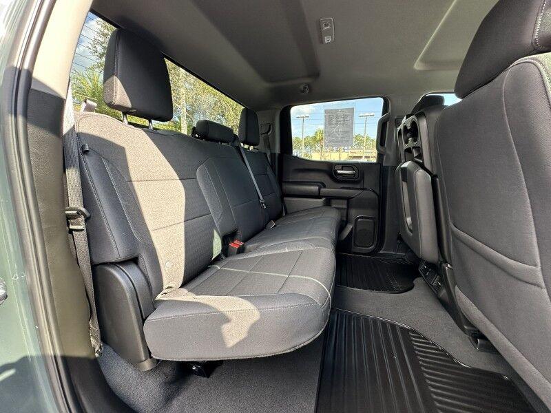 Chevrolet Silverado 1500 - Thumbnail 18