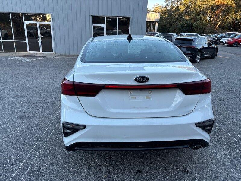 Kia Forte - Thumbnail 8